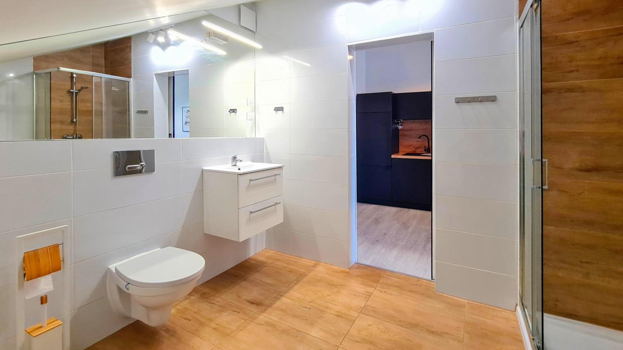 Quiet Street 11, 6e Apartment *